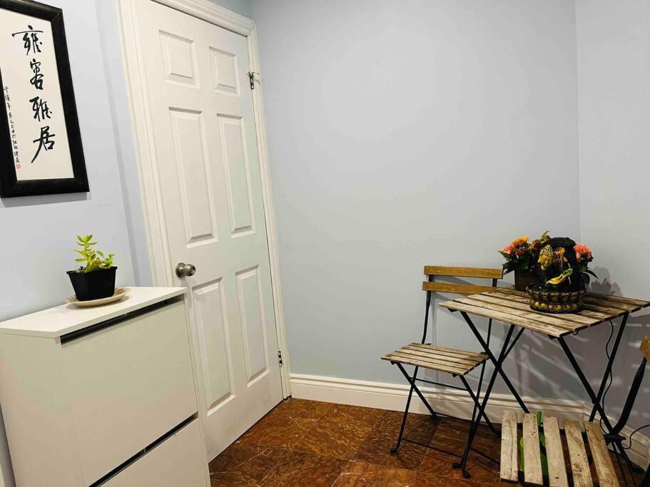 Villa Emily'S Charming House Brossard Esterno foto