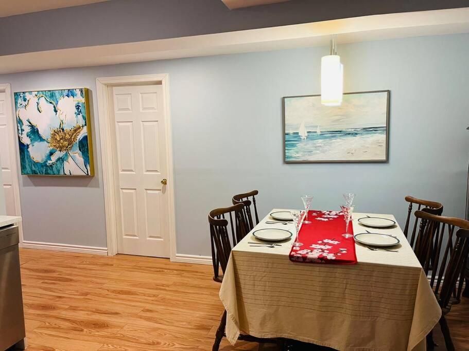 Villa Emily'S Charming House Brossard Esterno foto