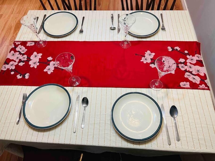 Villa Emily'S Charming House Brossard Esterno foto